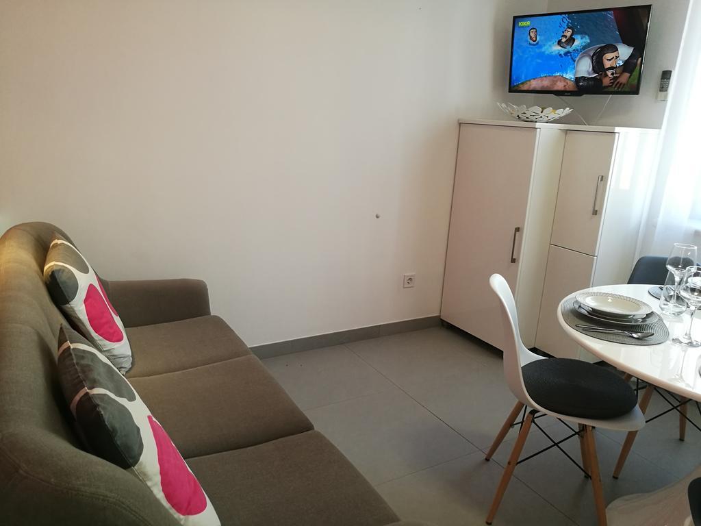 Apartments Benika Μπολ Εξωτερικό φωτογραφία