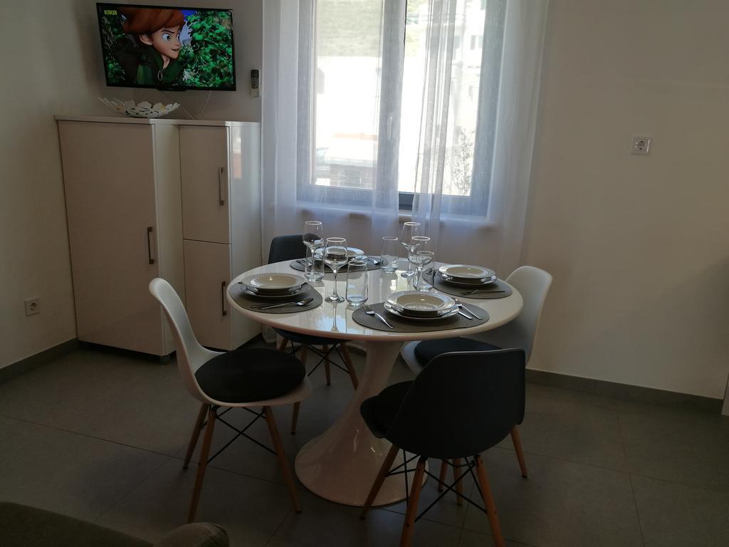 Apartments Benika Μπολ Εξωτερικό φωτογραφία